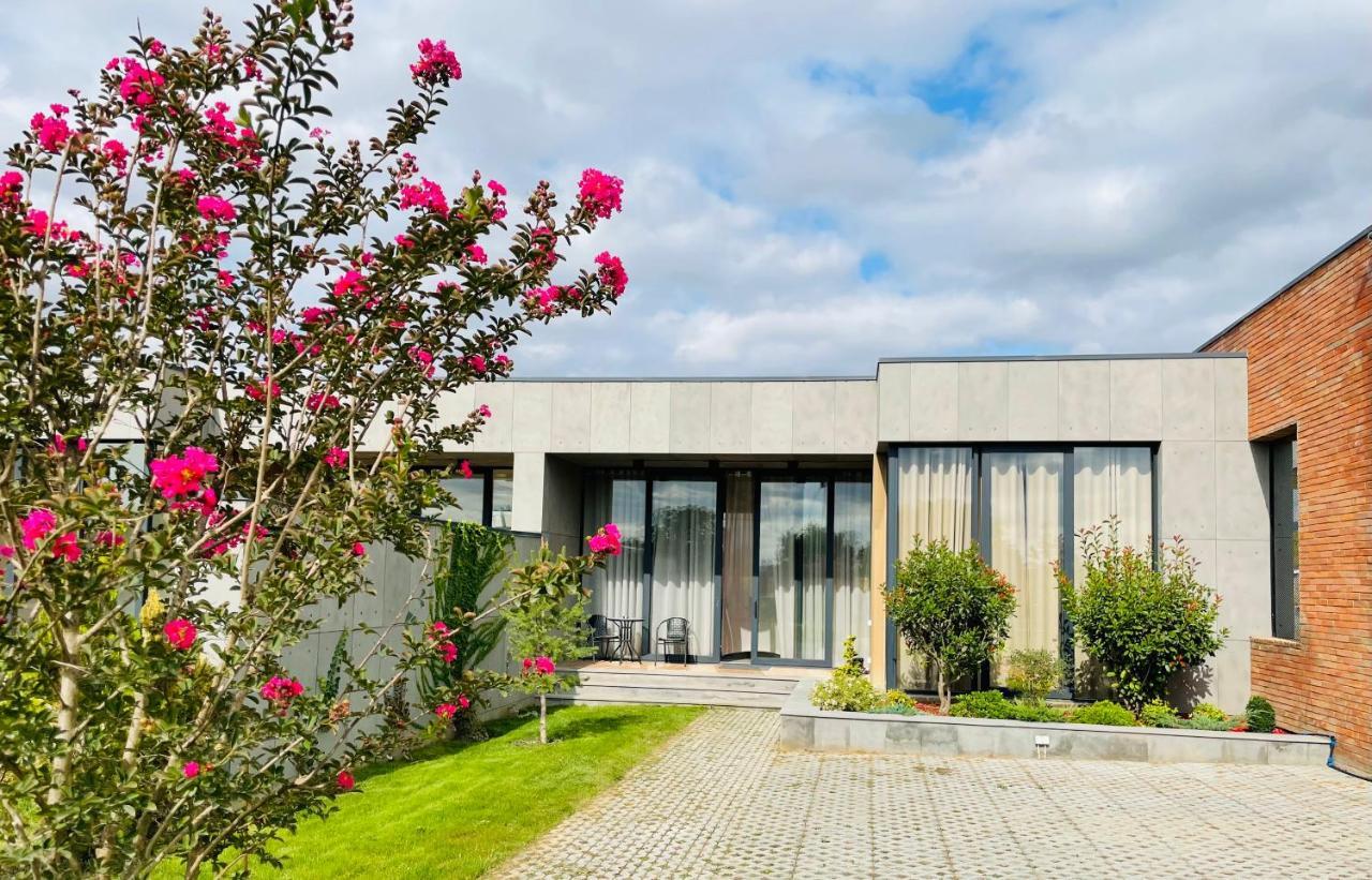 Villa, Kachreti Ambassador Golf Resort Kachret'i Экстерьер фото